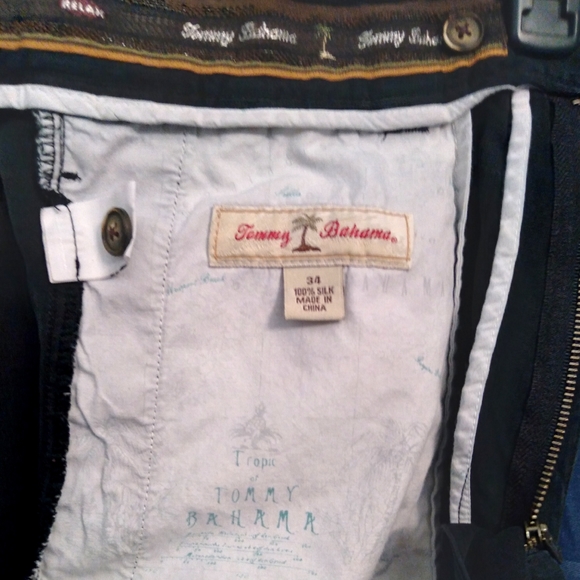 Tommy Bahama Shorts - Picture 9 of 11